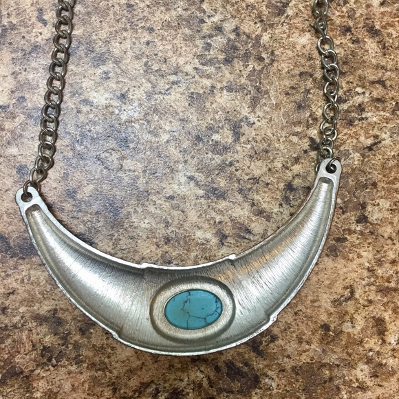 Turquoise stone tribal horn necklace boho - Picture 6 of 6